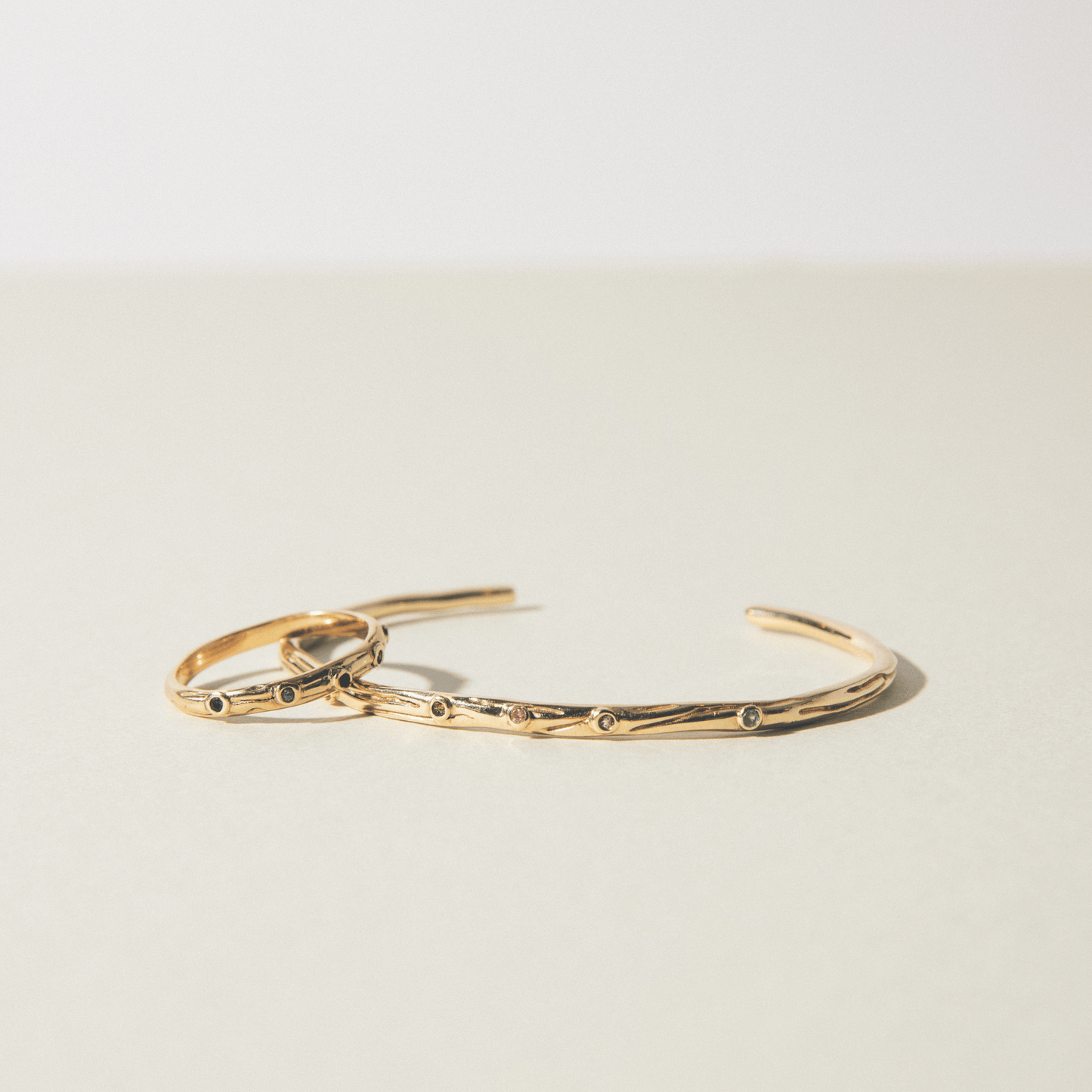 Sequoia cuff