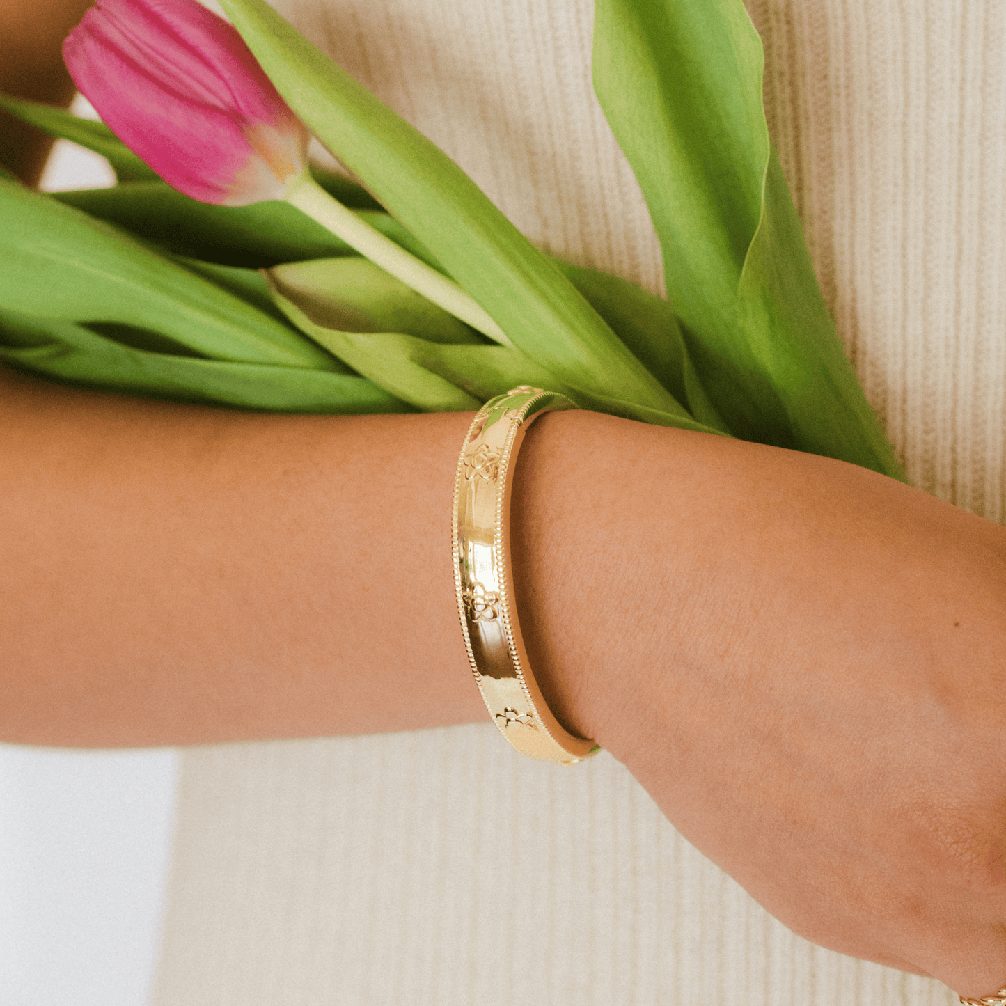 Rose bangle