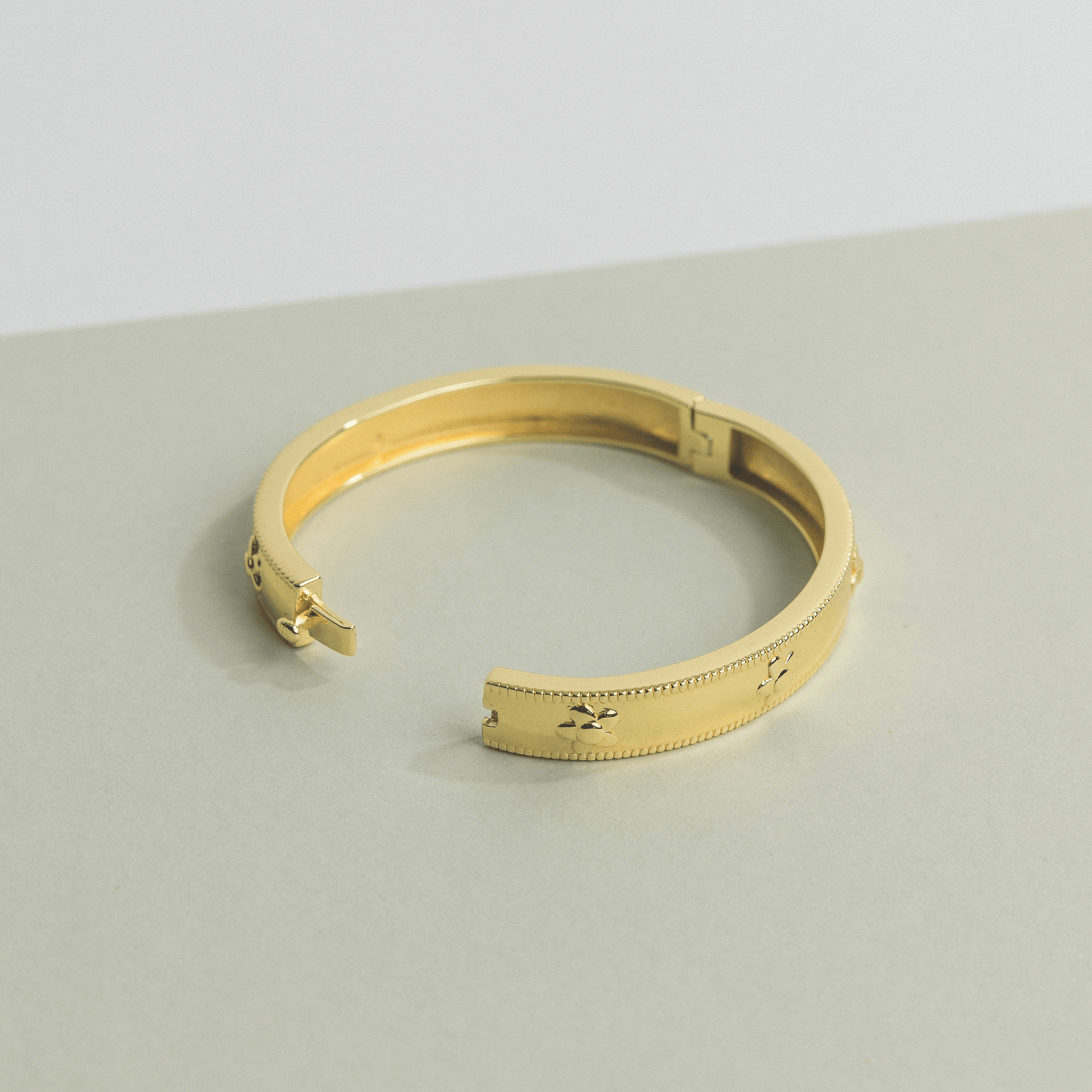Rose bangle